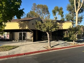 2020 S Brea Canyon Rd, Diamond Bar, CA à louer Photo de l’immeuble– Image 2 sur 22