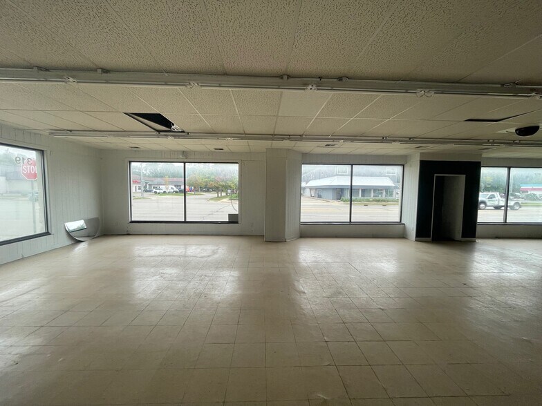 319 N Mission St, Mt Pleasant, MI à vendre - Photo de l’immeuble – Image 3 sur 11