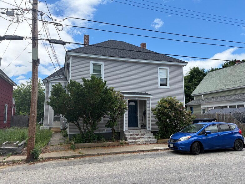 42 Spruce St, Sanford, ME à vendre - Photo de l’immeuble – Image 1 sur 5