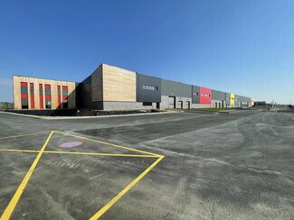 Plus de détails pour Bureau, Local d'activités à louer