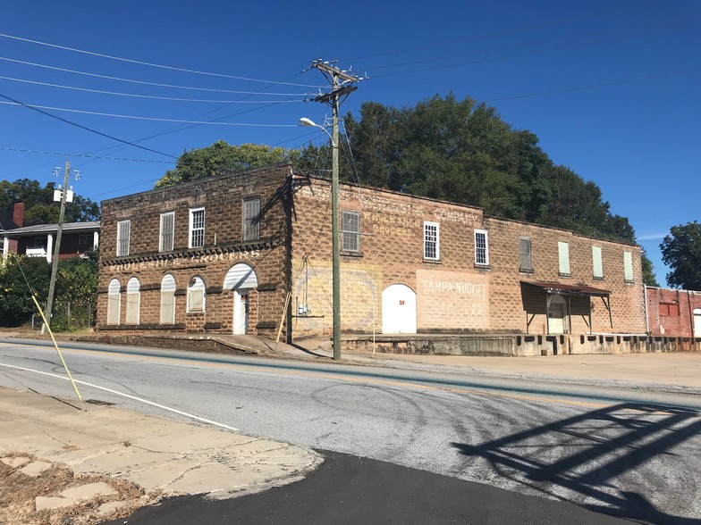 269 E Main St, Laurens, SC à louer - Photo de l’immeuble – Image 1 sur 10