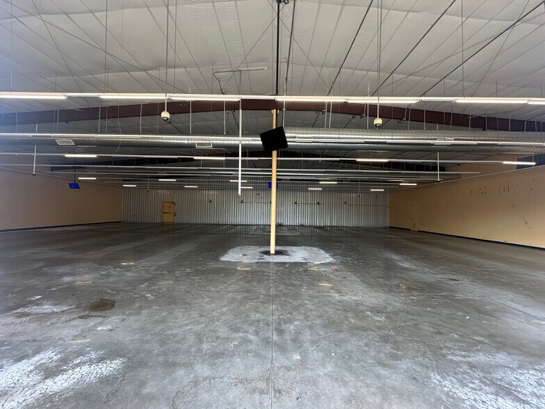 1200 N Myrtle Ave, Clearwater, FL à louer - Photo intérieure – Image 2 sur 3
