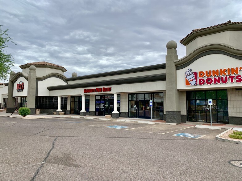 980 E Pecos Rd, Chandler, AZ à louer - Photo de l’immeuble – Image 3 sur 7
