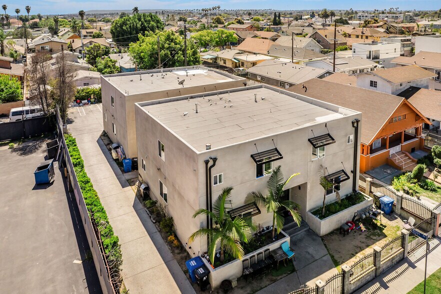 814-816 1/2 W 47th St, Los Angeles, CA à vendre - Photo de l’immeuble – Image 3 sur 13