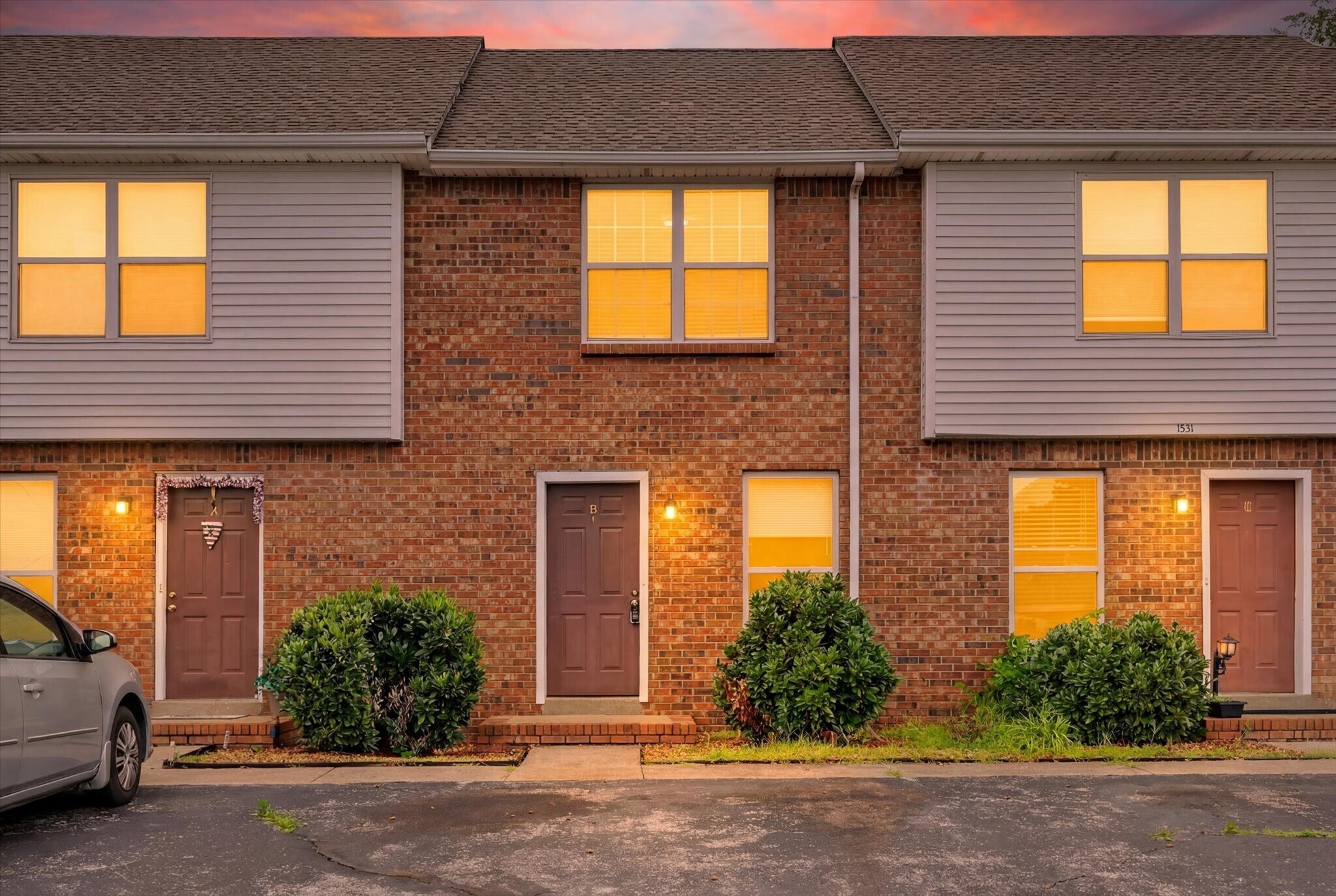 1531 E Knollwood Cir, Clarksville, TN à vendre Photo de l’immeuble– Image 1 sur 31