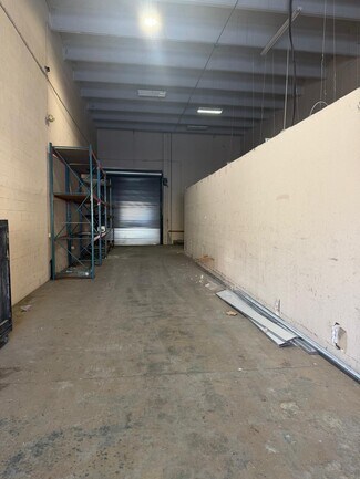 Plus de détails pour 3815 NW 125th st, Opa Locka, FL - Industriel/Logistique à louer