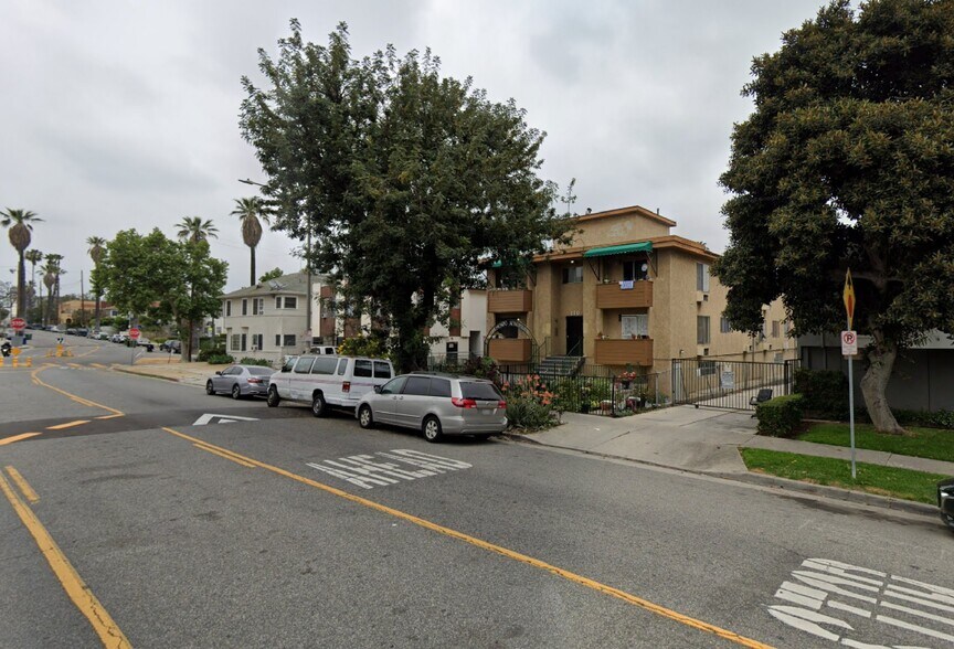 210 S Commonwealth Ave, Los Angeles, CA à vendre - Photo de l’immeuble – Image 3 sur 7