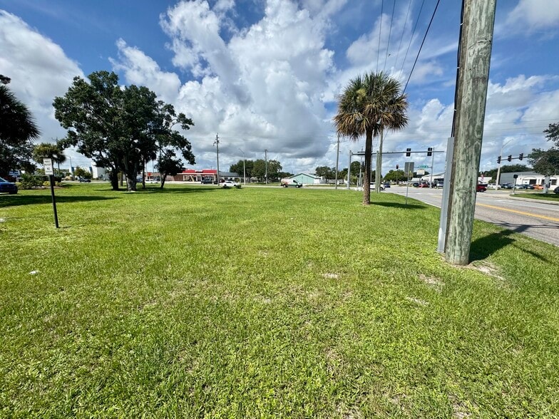 1707 S Babcock St, Melbourne, FL à vendre - Photo principale – Image 2 sur 2