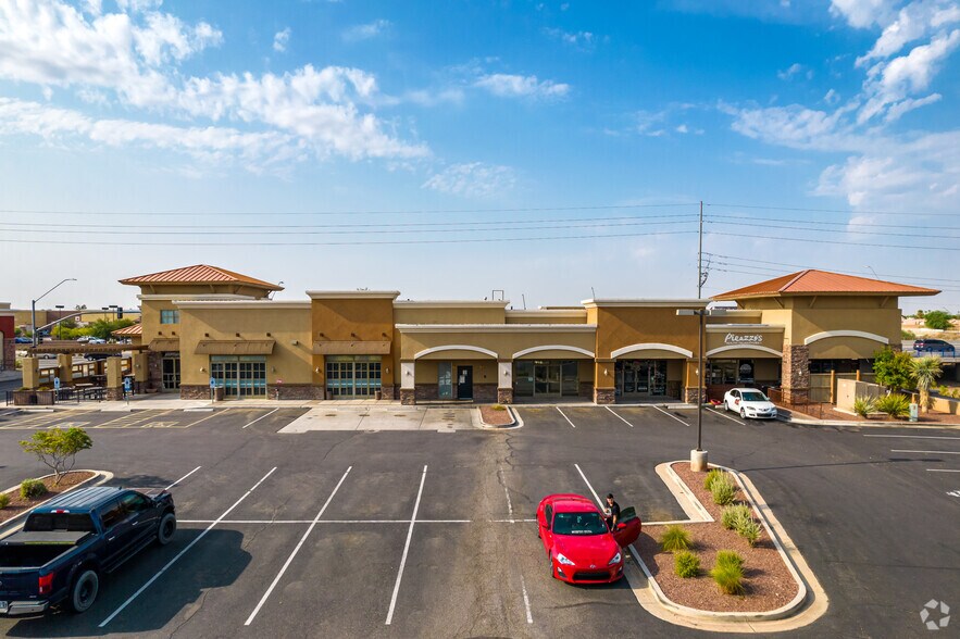 8280 W Union Hills Dr, Glendale, AZ à vendre - Photo de l’immeuble – Image 3 sur 5