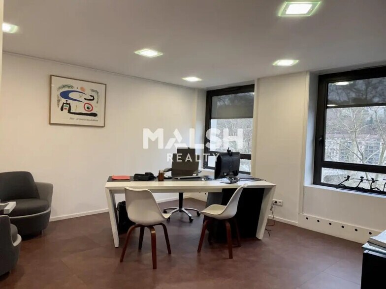 Bureau dans Lyon à vendre - Photo de l’immeuble – Image 2 sur 12