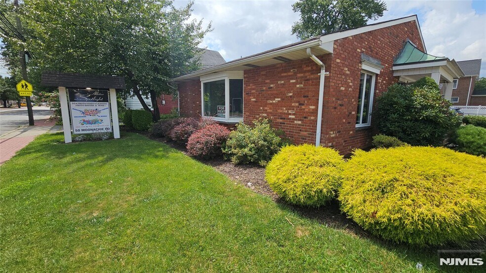 50 Moonachie Rd, Moonachie, NJ à vendre - Photo de l’immeuble – Image 2 sur 8