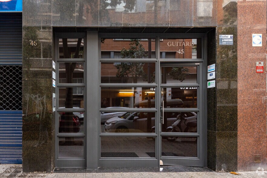 Bureau dans Barcelone, Barcelona à louer - Photo de l’immeuble – Image 2 sur 5