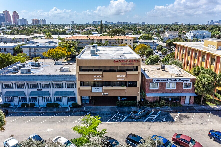 2826 E Oakland Park Blvd, Fort Lauderdale, FL à louer - Photo de l’immeuble – Image 1 sur 40