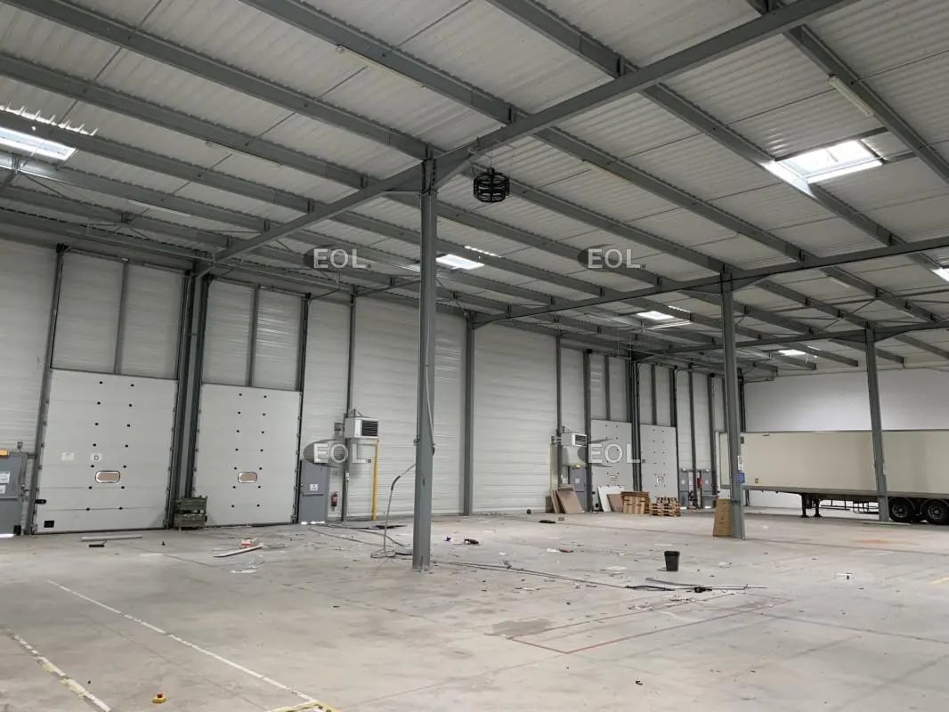 Industriel/Logistique dans Moissy-Cramayel à louer Photo de l’immeuble– Image 1 sur 10
