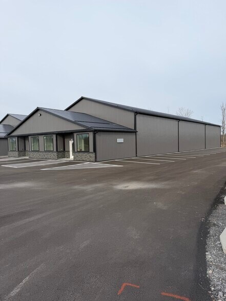 7931 New York 13, Canastota, NY à louer - Photo de l’immeuble – Image 2 sur 17