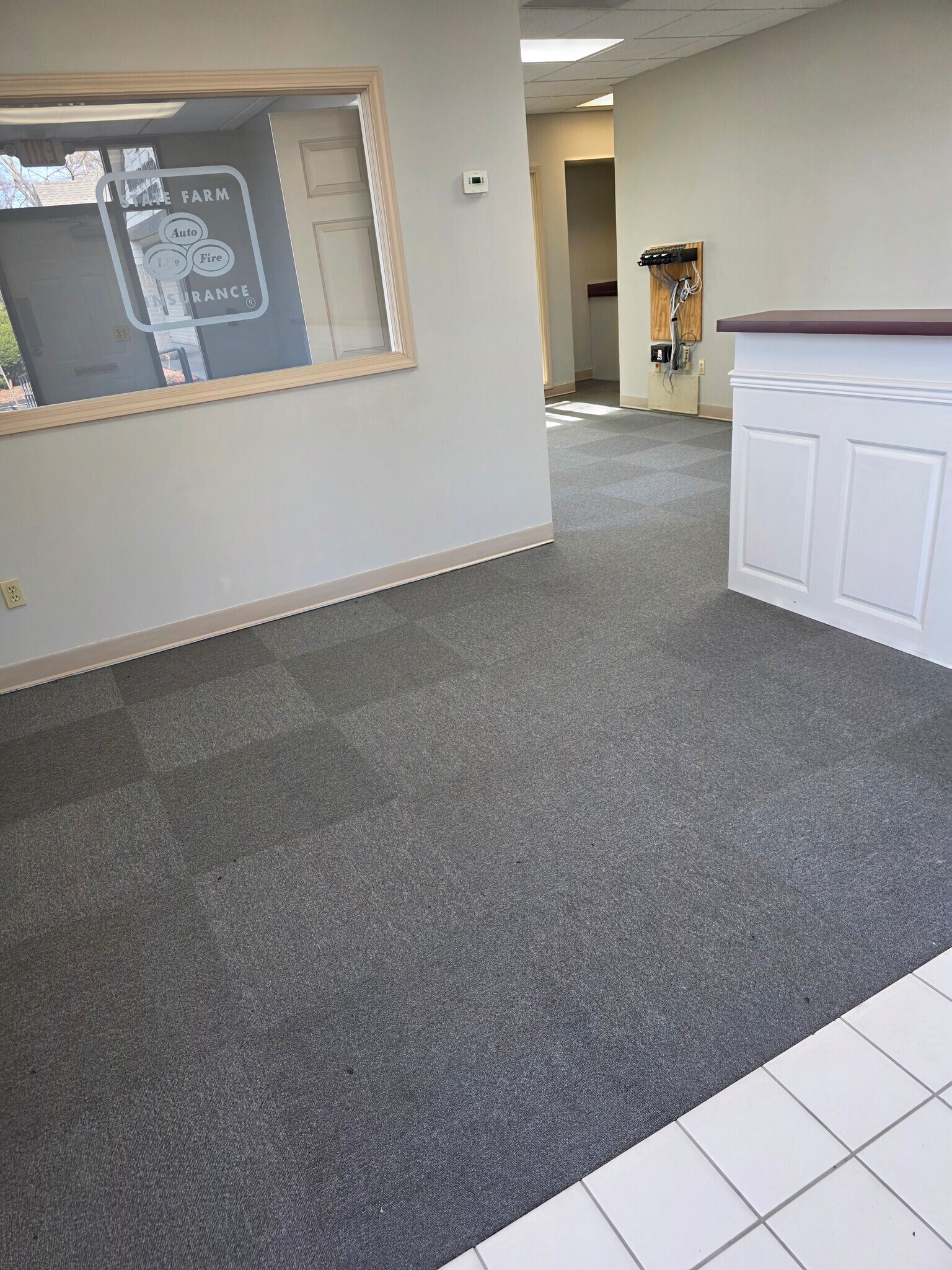 21150 W Capitol Dr, Brookfield, WI à louer Photo intérieure– Image 1 sur 7