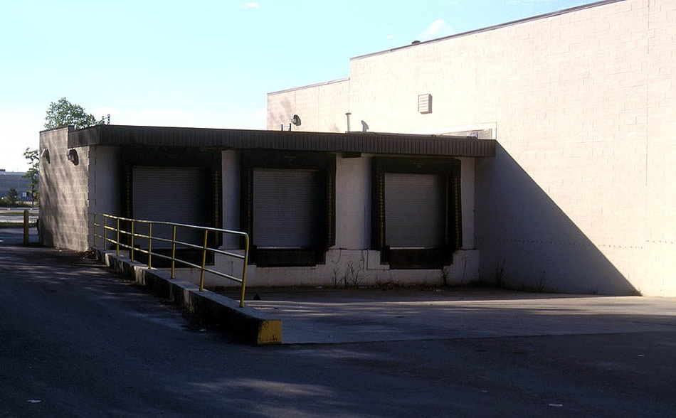 1700-1704 E Avis Dr, Madison Heights, MI à louer - Autre – Image 3 sur 10