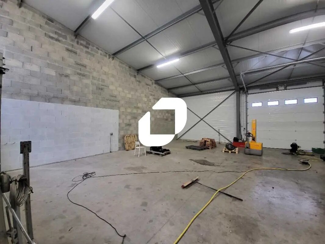 Bureau dans Canéjan à louer Photo de l’immeuble– Image 1 sur 9