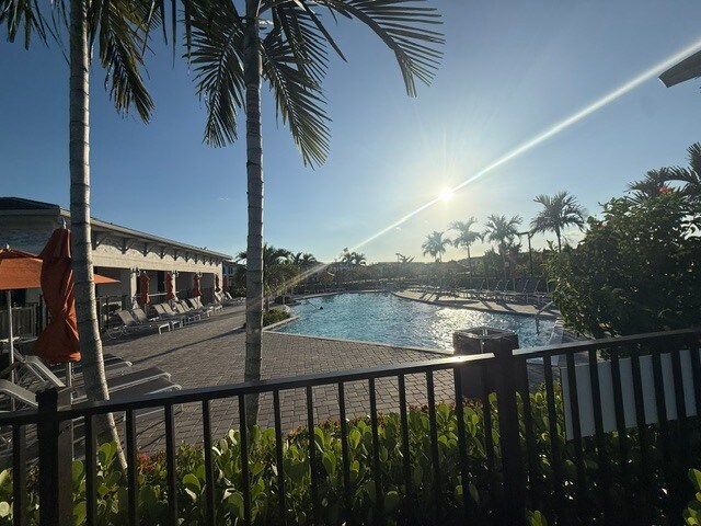 28730 SW 132nd Ct, Homestead, FL à vendre - Photo de l’immeuble – Image 2 sur 13