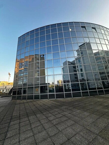 1 Rue Lénine, Ivry-sur-Seine à louer - Photo de l’immeuble – Image 1 sur 4