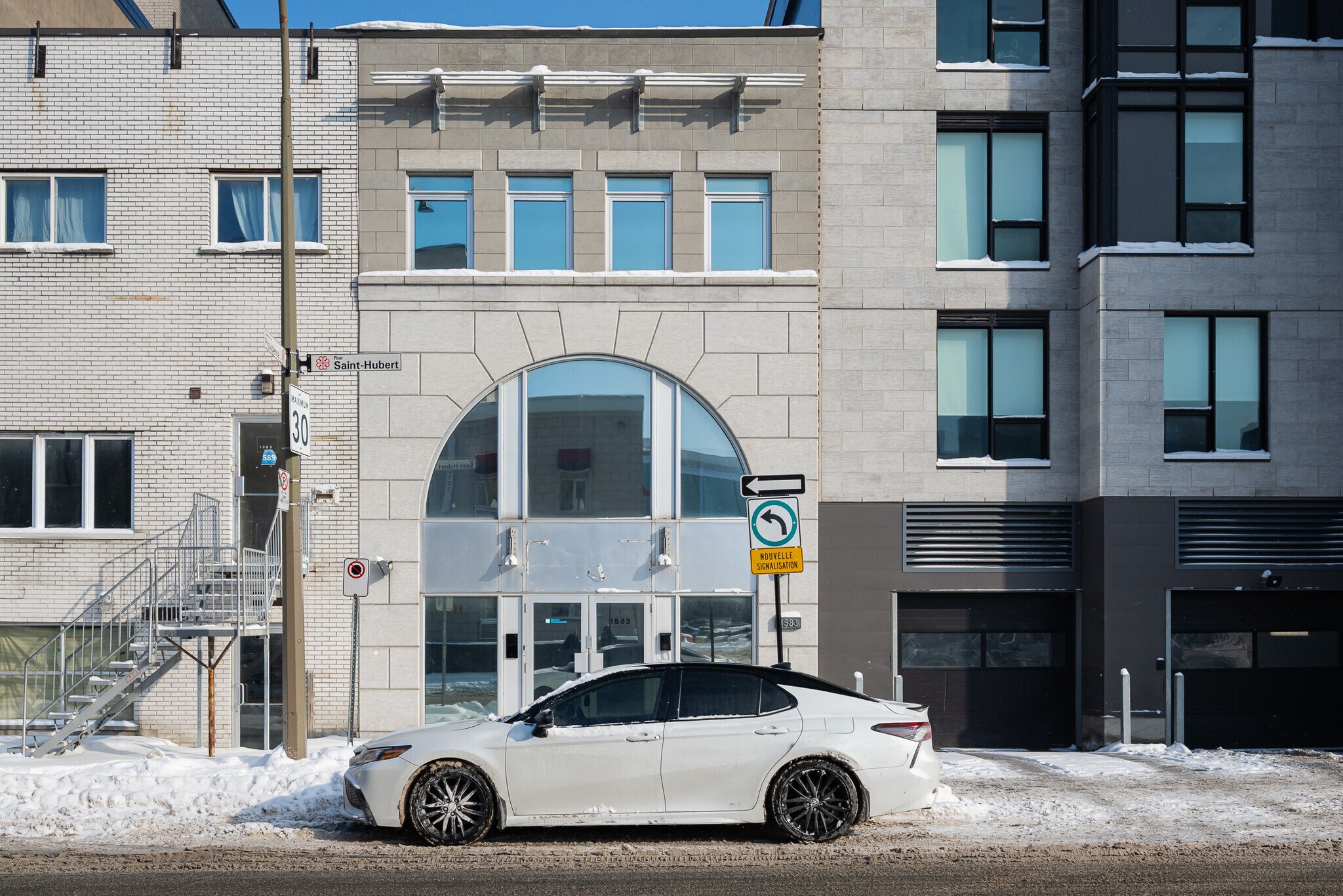 1583 Rue Saint-Hubert, Montréal, QC à vendre Photo principale– Image 1 sur 39