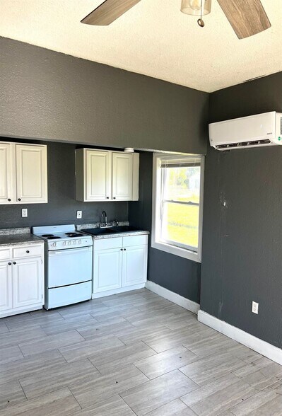 808 W Main St, Perry, FL à vendre - Photo de l’immeuble – Image 3 sur 7