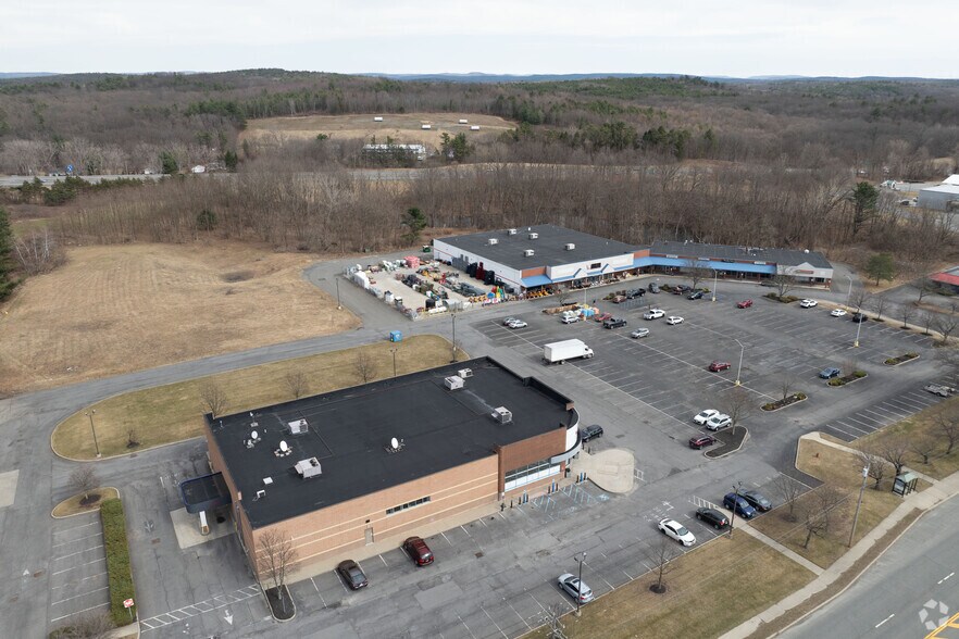1649 Columbia Tpke, Castleton On Hudson, NY à louer - Photo de l’immeuble – Image 2 sur 6