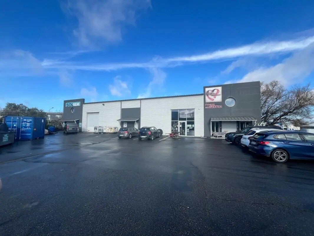 4 Rue Des Artisans, Pechbonnieu à louer Photo de l’immeuble– Image 1 sur 15