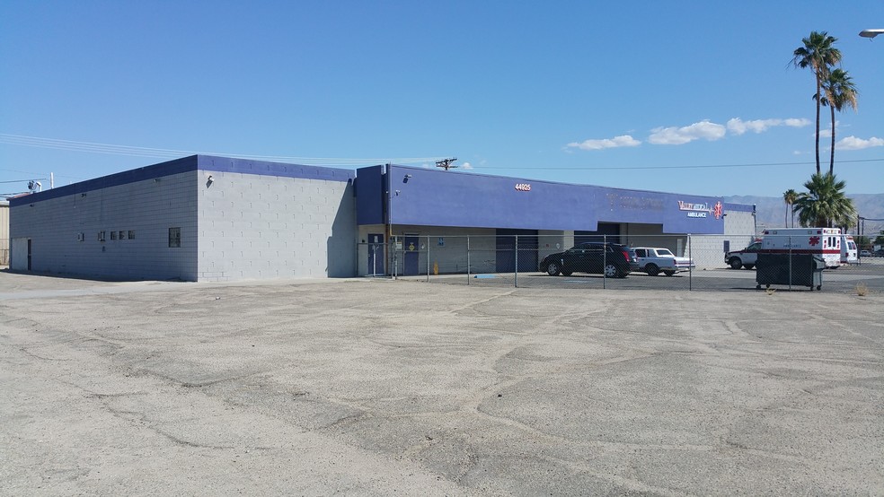 44925 Jackson St, Indio, CA à louer - Photo de l’immeuble – Image 3 sur 9