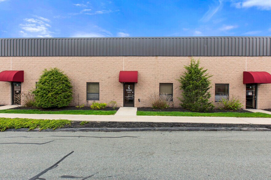 65 Parker St, Newburyport, MA à louer - Photo de l’immeuble – Image 2 sur 9