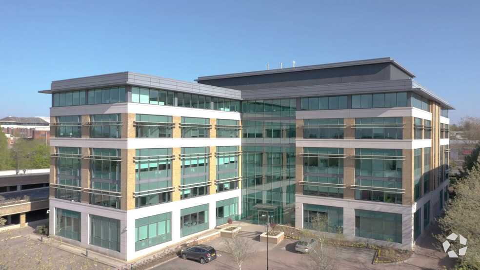 3 Arlington Sq, Bracknell à louer - Vidéo aérienne – Image 2 sur 27