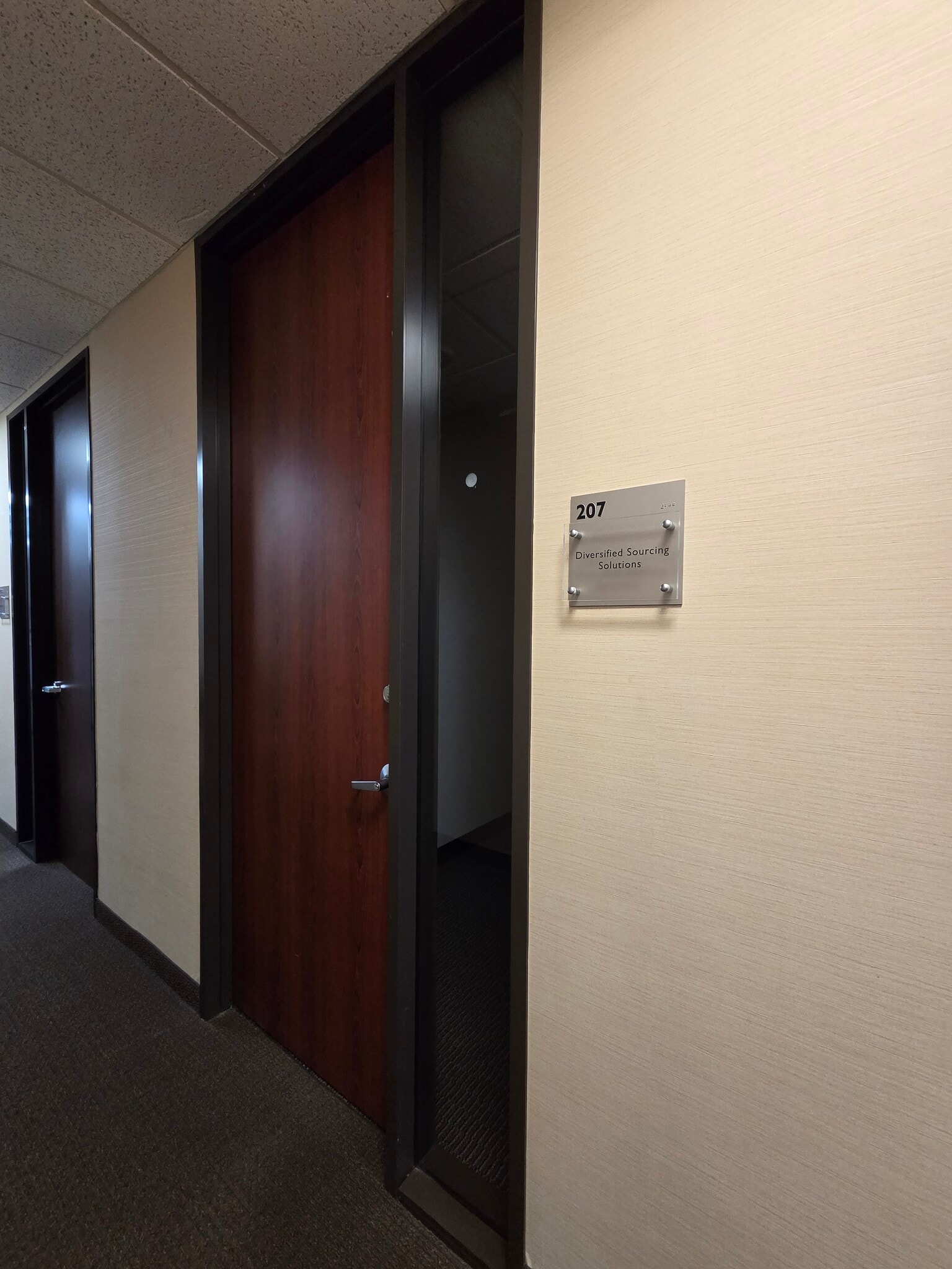 11498 Luna Rd, Farmers Branch, TX à louer Photo intérieure– Image 1 sur 8