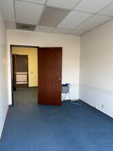 31900 Mission Trl, Lake Elsinore, CA à louer Photo intérieure– Image 2 sur 3