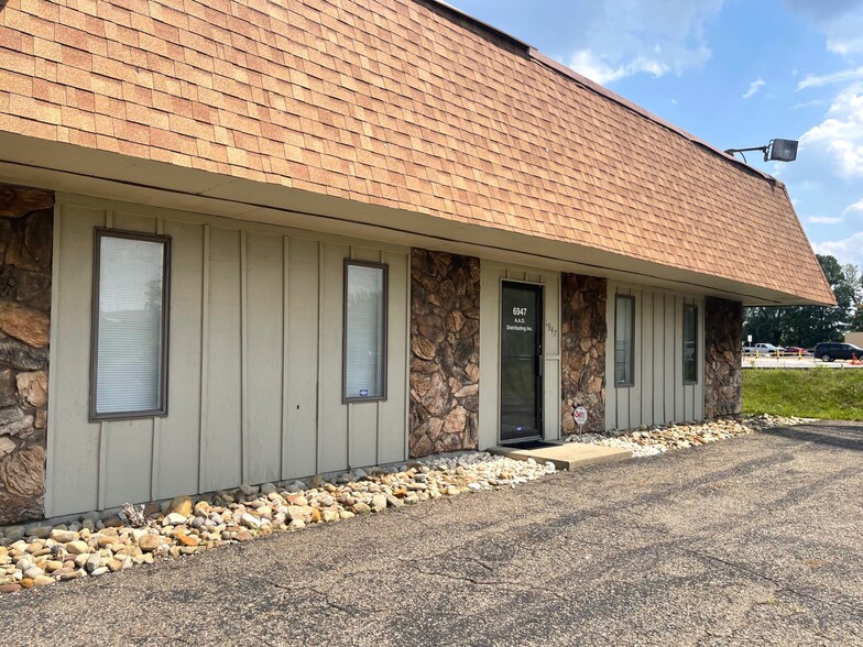 6947 Promway Ave NW, North Canton, OH à louer - Photo de l’immeuble – Image 3 sur 22