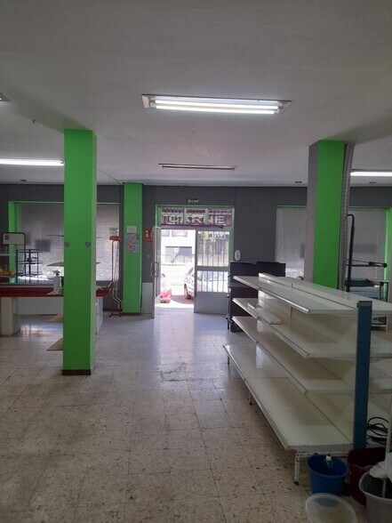 Local commercial dans Cáceres, Cáceres à vendre - Photo intérieure – Image 2 sur 14