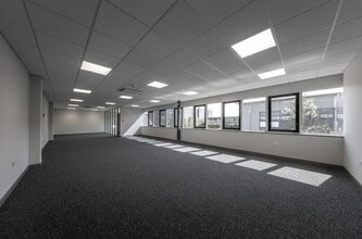 804-806 Oxford Ave, Slough à louer Photo intérieure– Image 2 sur 5