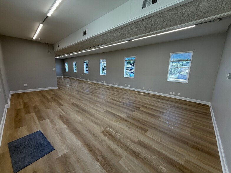 435 Valley View Rd, El Sobrante, CA à louer - Photo de l’immeuble – Image 3 sur 24