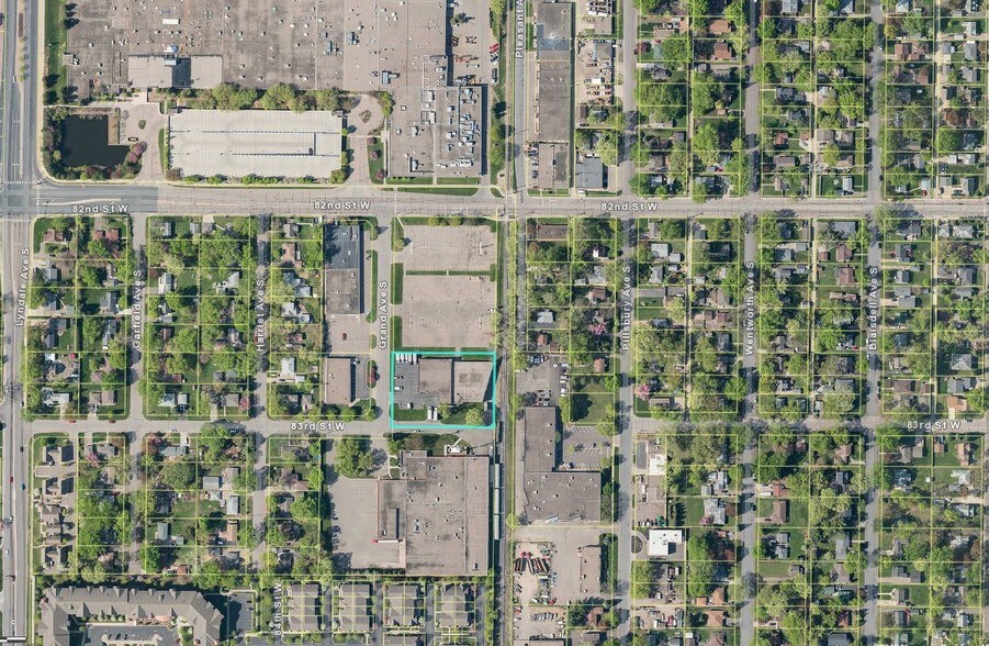 300 W 83rd St, Bloomington, MN à louer - Plan cadastral – Image 2 sur 2