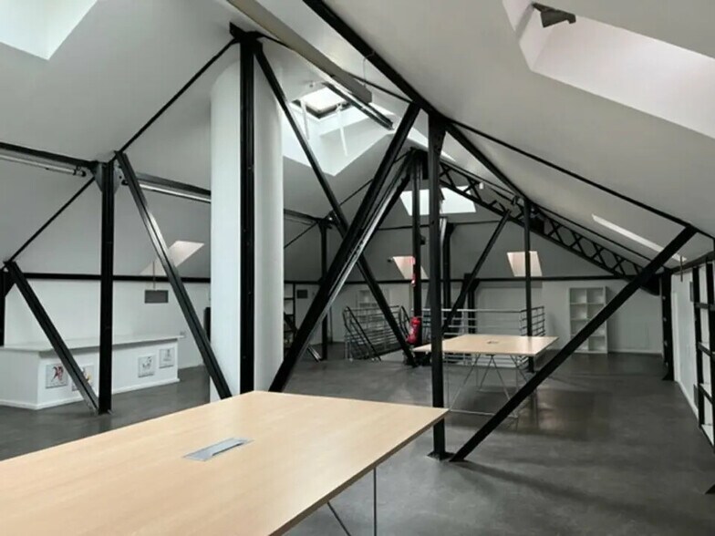 Bureau dans Lyon à louer - Photo de l’immeuble – Image 2 sur 10