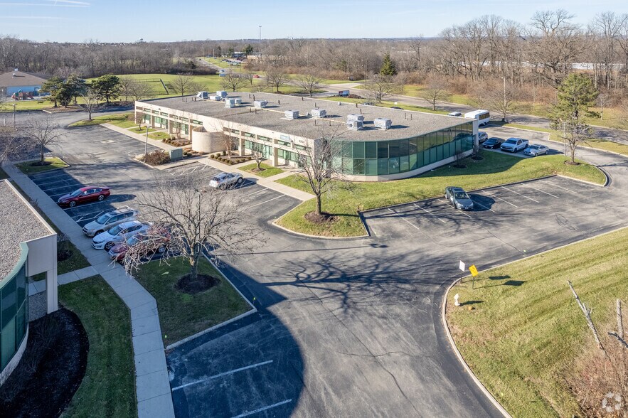 1251 Kemper Meadow Dr, Cincinnati, OH à vendre - Aérien – Image 2 sur 9