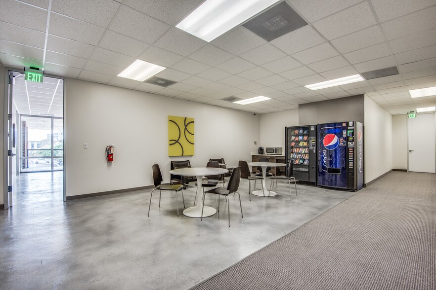 13150 Coit Rd, Dallas, TX à louer - Photo intérieure – Image 2 sur 6