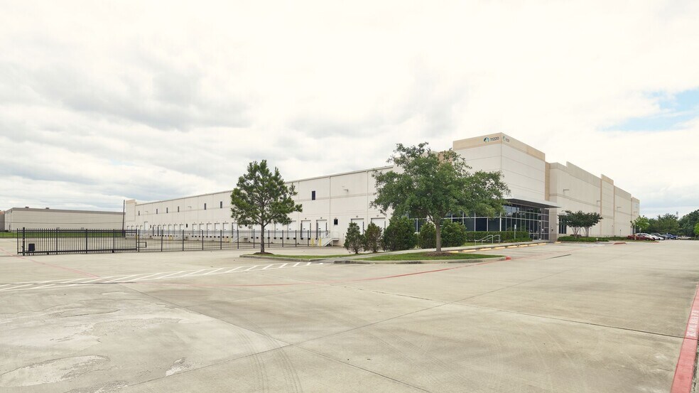860 Greens Pky, Houston, TX à louer - Photo de l’immeuble – Image 3 sur 16
