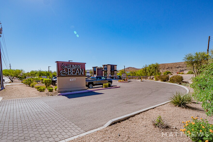 4377 E Baseline Rd, Phoenix, AZ à vendre - Photo de l’immeuble – Image 3 sur 5
