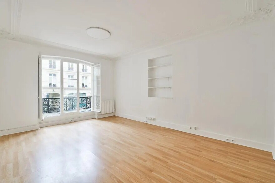 Bureau dans Paris à louer - Photo de l’immeuble – Image 3 sur 7