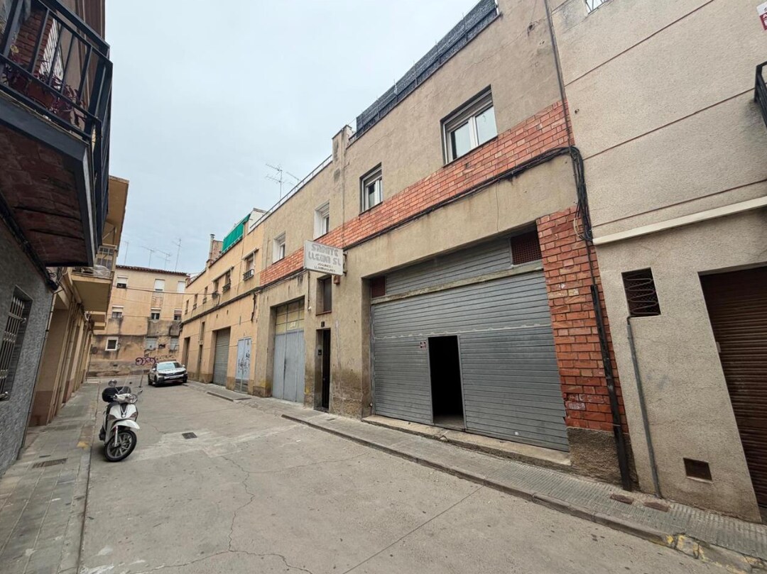 Immeuble residentiel dans Lleida, Lérida à vendre Photo principale– Image 1 sur 5