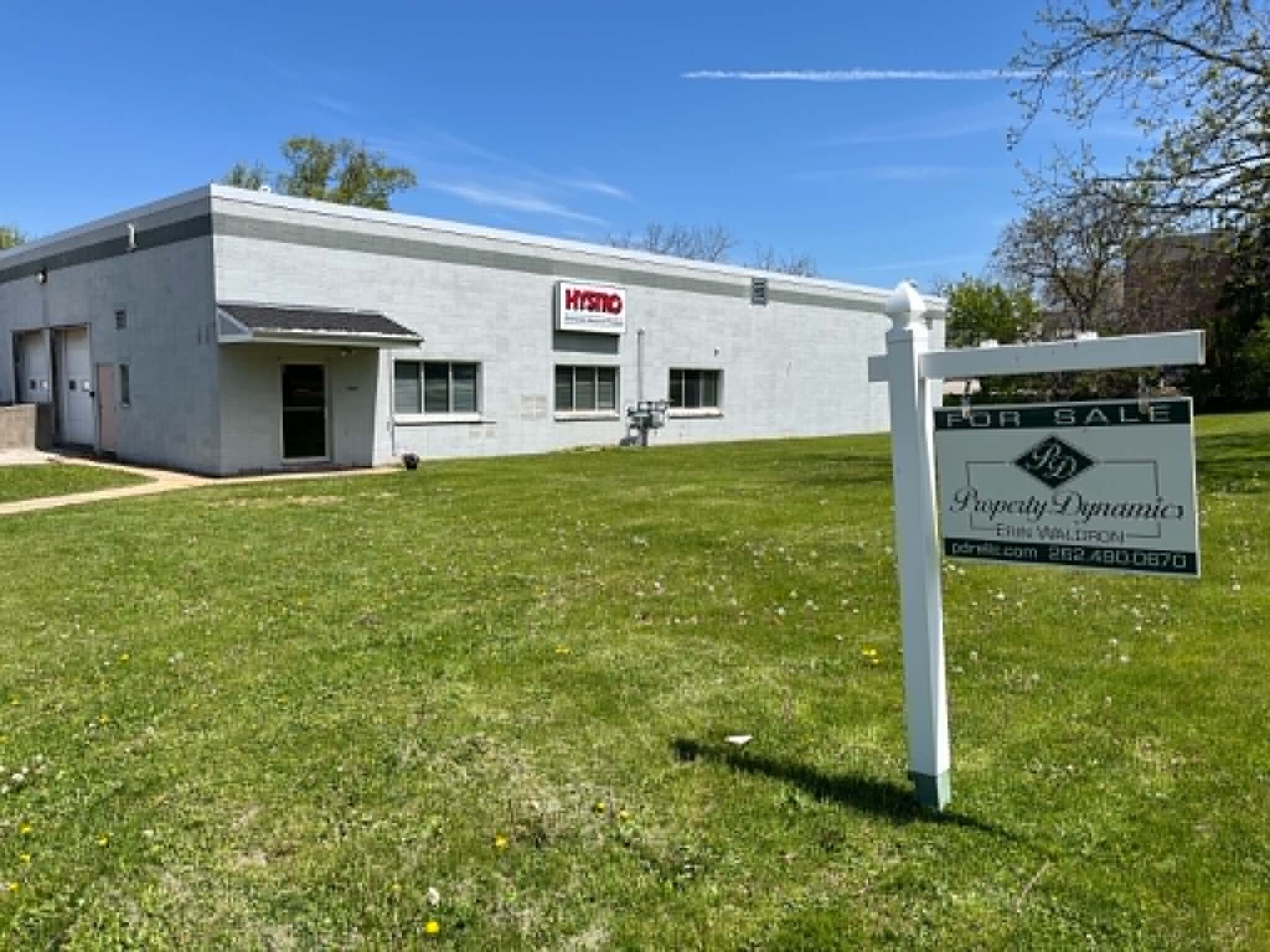 900 Armour Rd, Oconomowoc, WI à vendre Photo principale– Image 1 sur 4