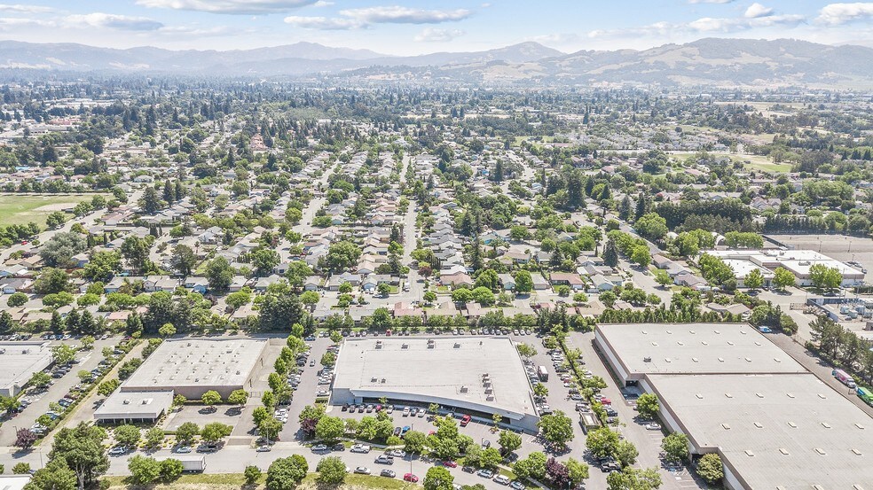 1244 Apollo Way, Santa Rosa, CA à louer - Aérien – Image 3 sur 9