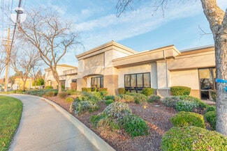 Plus de détails pour 9591 Laguna Springs Dr, Elk Grove, CA - Bureau/Local commercial à louer