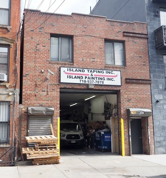 521 47th Rd, Long Island City, NY à louer - Photo principale – Image 1 sur 10