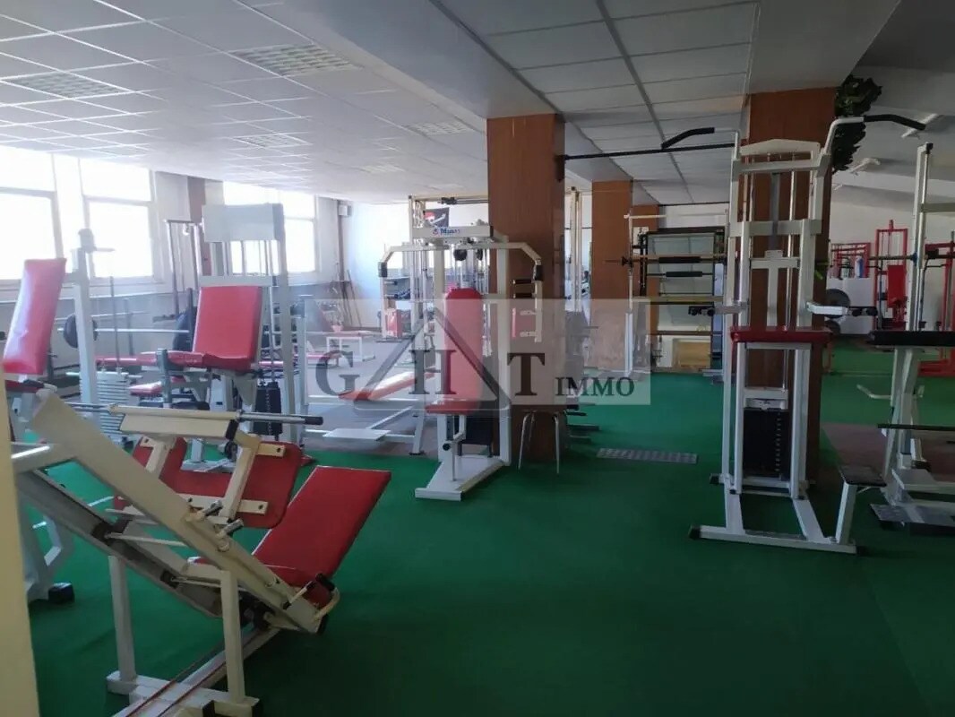 Industriel/Logistique dans Montfermeil à vendre Photo de l’immeuble– Image 1 sur 9